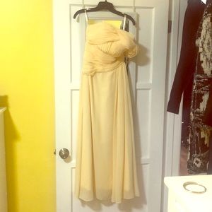 One shoulder gown